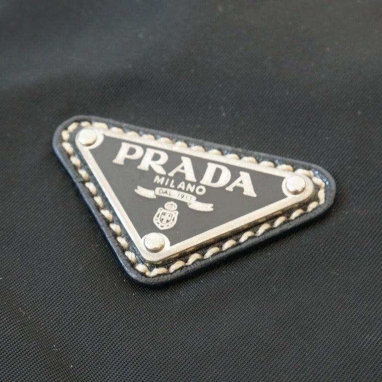 90er Sportbekleidung 2000er Style Trackpants-Trends Retro-Trikots Trackjackets im Vintage-Stil Winterjacken mit Retro-Vibe Trendige Hosen Jogginghosen von bekannten Marken wie Nike, Arc'teryx, Adidas Polo Ralph Lauren Designer Sportmode Carlo Coulliuci Sp