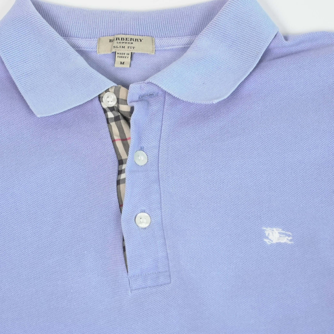 90er Sportbekleidung 2000er Style Trackpants-Trends Retro-Trikots Trackjackets im Vintage-Stil Winterjacken mit Retro-Vibe Trendige Hosen Jogginghosen von bekannten Marken wie Nike, Arc'teryx, Adidas Polo Ralph Lauren Designer Sportmode Carlo Coulliuci Sp