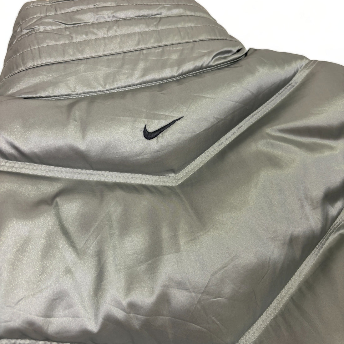 Nike Vintage Daunenjacke (Women M)