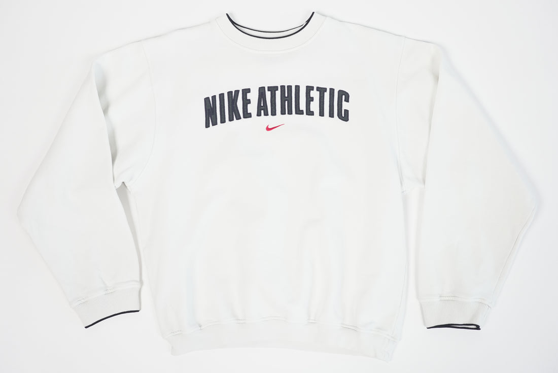 90er Sportbekleidung 2000er Style Trackpants-Trends Retro-Trikots Trackjackets im Vintage-Stil Winterjacken mit Retro-Vibe Trendige Hosen Jogginghosen von bekannten Marken wie Nike, Arc'teryx, Adidas Polo Ralph Lauren Designer Sportmode Carlo Coulliuci Sp