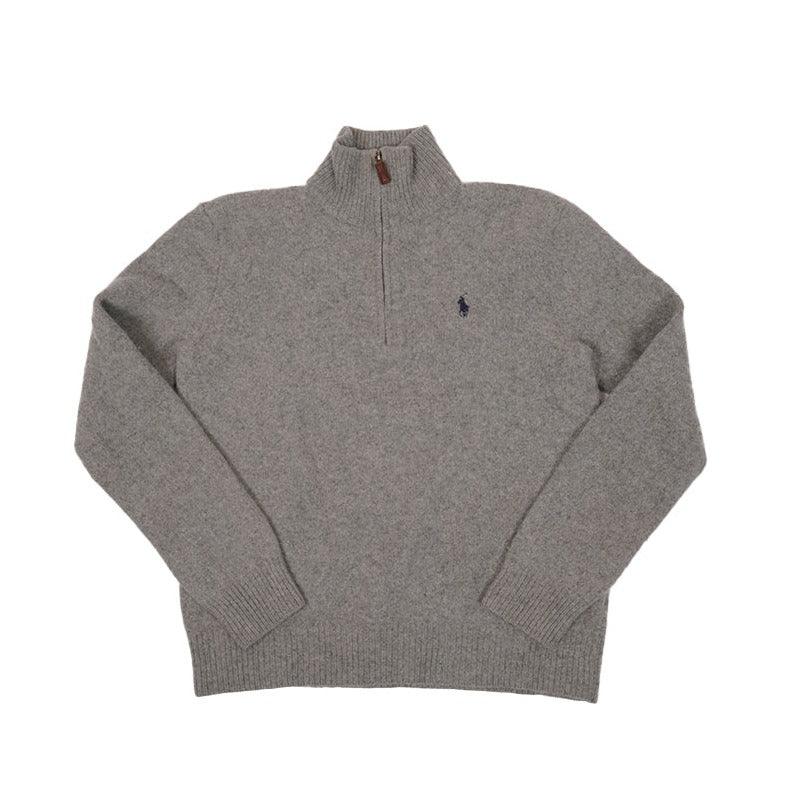 90er Sportbekleidung 2000er Style Trackpants-Trends Retro-Trikots Trackjackets im Vintage-Stil Winterjacken mit Retro-Vibe Trendige Hosen Jogginghosen von bekannten Marken wie Nike, Arc'teryx, Adidas Polo Ralph Lauren Designer Sportmode Carlo Coulliuci Sp