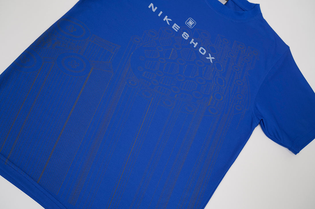 90er Sportbekleidung 2000er Style Trackpants-Trends Retro-Trikots Trackjackets im Vintage-Stil Winterjacken mit Retro-Vibe Trendige Hosen Jogginghosen von bekannten Marken wie Nike, Arc'teryx, Adidas Polo Ralph Lauren Designer Sportmode Carlo Coulliuci Sp