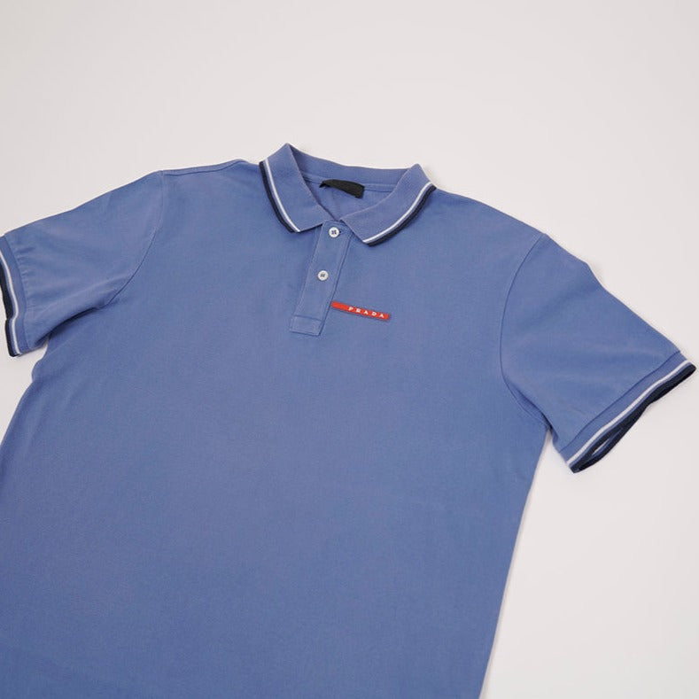 90er Sportbekleidung 2000er Style Trackpants-Trends Retro-Trikots Trackjackets im Vintage-Stil Winterjacken mit Retro-Vibe Trendige Hosen Jogginghosen von bekannten Marken wie Nike, Arc'teryx, Adidas Polo Ralph Lauren Designer Sportmode Carlo Coulliuci Sp