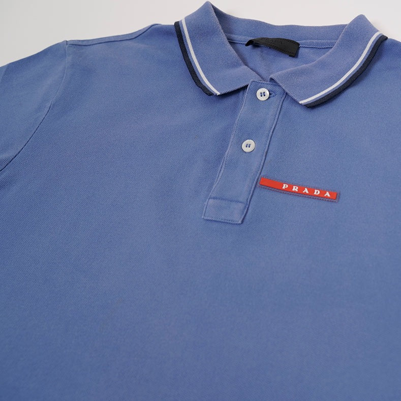 90er Sportbekleidung 2000er Style Trackpants-Trends Retro-Trikots Trackjackets im Vintage-Stil Winterjacken mit Retro-Vibe Trendige Hosen Jogginghosen von bekannten Marken wie Nike, Arc'teryx, Adidas Polo Ralph Lauren Designer Sportmode Carlo Coulliuci Sp