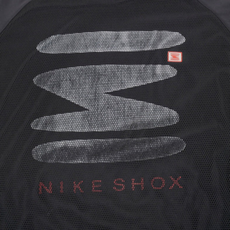 90er Sportbekleidung 2000er Style Trackpants-Trends Retro-Trikots Trackjackets im Vintage-Stil Winterjacken mit Retro-Vibe Trendige Hosen Jogginghosen von bekannten Marken wie Nike, Arc'teryx, Adidas Polo Ralph Lauren Designer Sportmode Carlo Coulliuci Sp