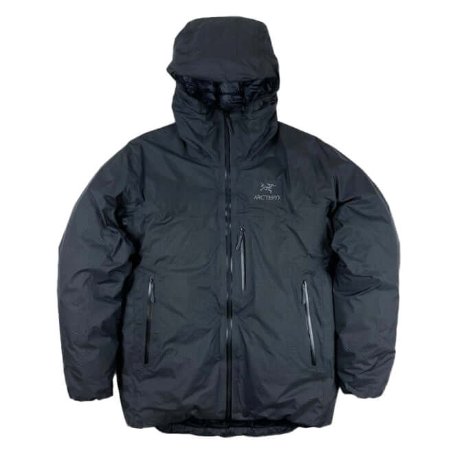 90er Sportbekleidung 2000er Style Trackpants-Trends Retro-Trikots Trackjackets im Vintage-Stil Winterjacken mit Retro-Vibe Trendige Hosen Jogginghosen von bekannten Marken wie Nike, Arc'teryx, Adidas Polo Ralph Lauren Designer Sportmode Carlo Coulliuci Sp